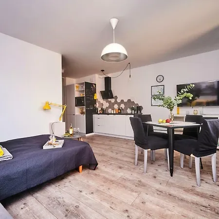 Yellow Stone Apartment